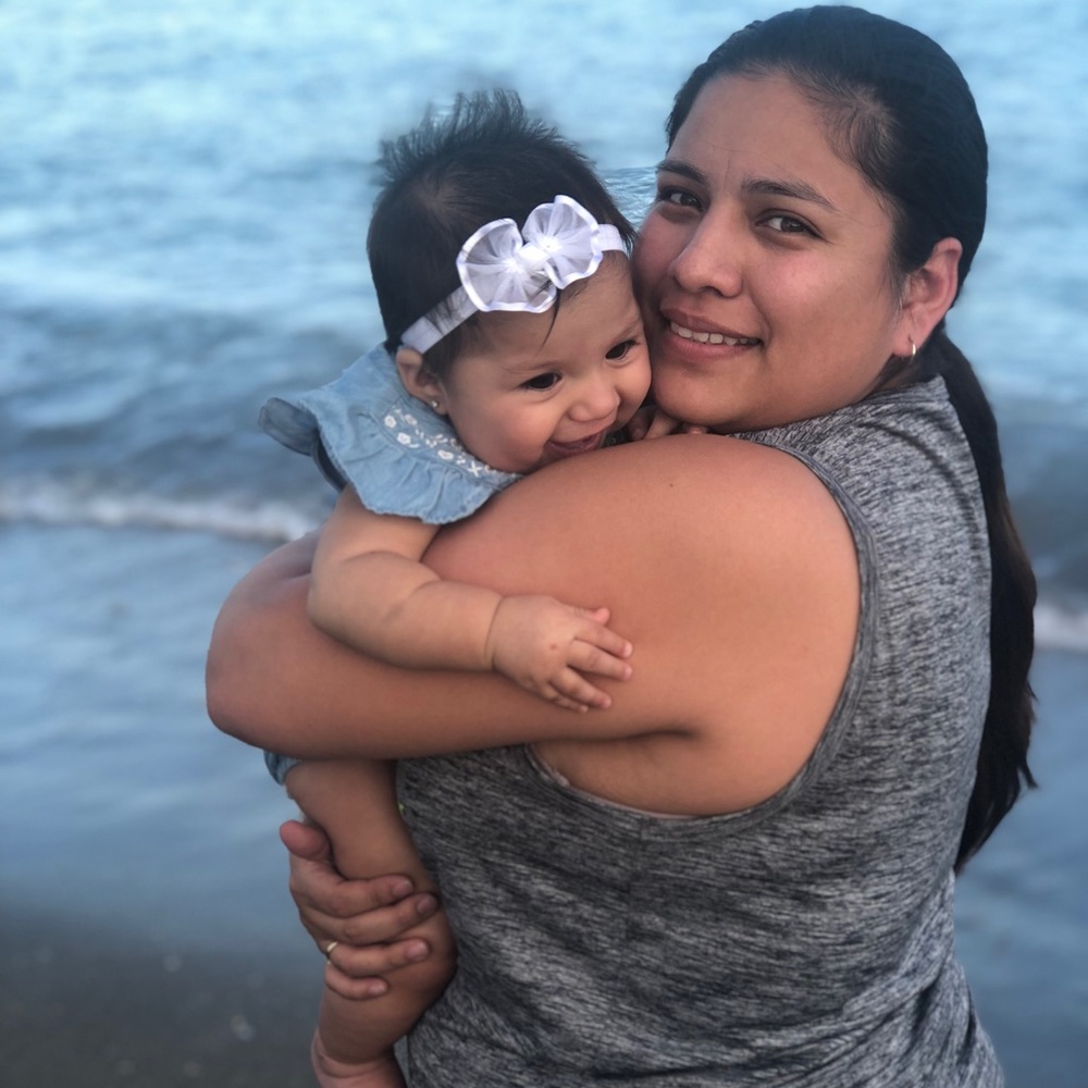 Meet your Posher, Zoila